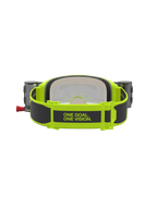 Gogle Alpinestars Vision 5 Rora Roll Off, żółte fluo i czarne gogle motocrossowe, widok na pasek z hasłem ONE GOAL. ONE VISION. i system roll-off.