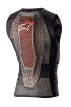 Alpinestars Nucleon Flex Pro Protection Vest, kamizelka ochronna motocyklowa, Transparent Smoke Red Black, widok z tyłu, hybrydowy ochraniacz pleców o strukturze Cell z czerwonymi akcentami, wentylowana czarna siatkowa konstrukcja, ergonomiczny design zapewniający bezpieczeństwo