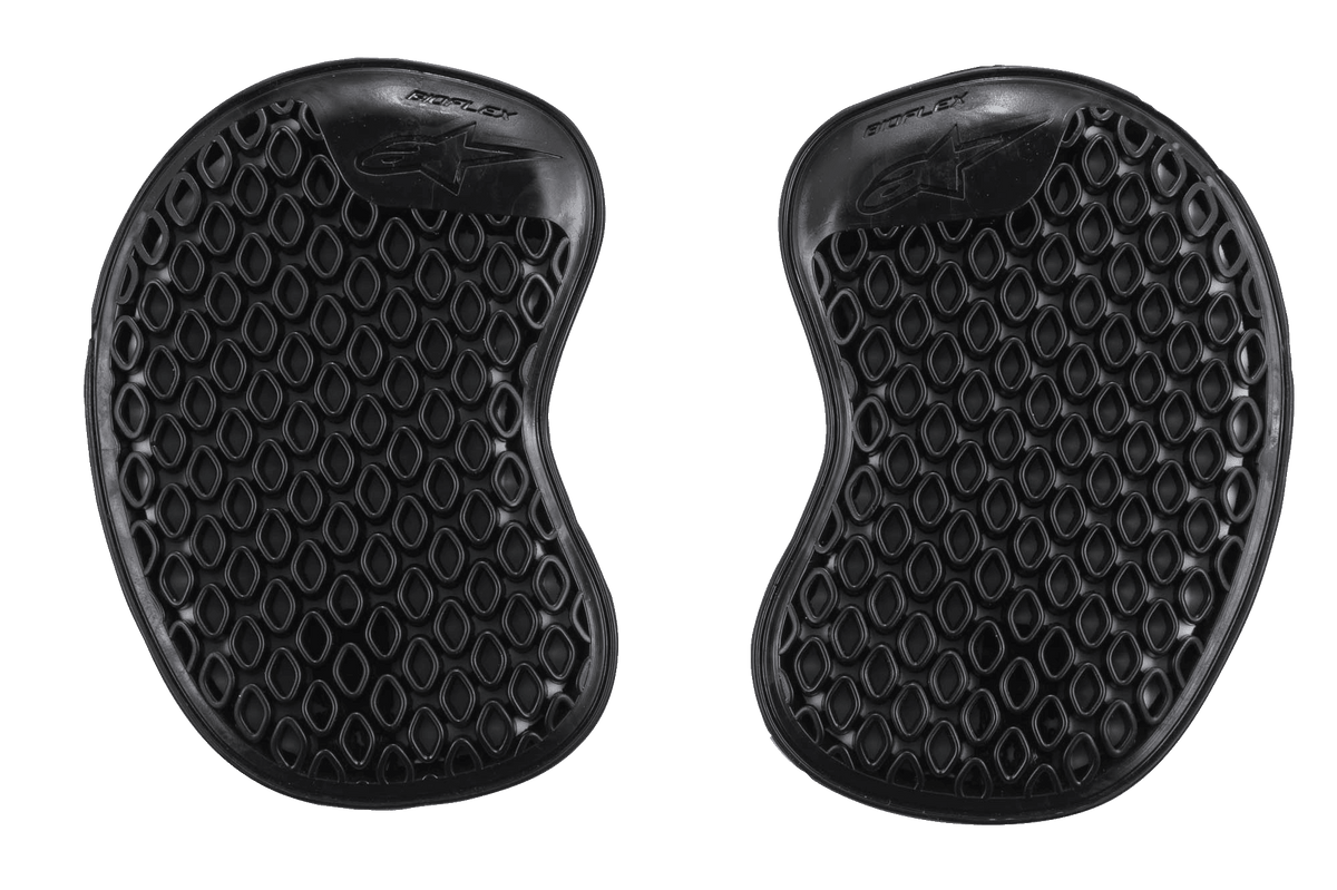 Alpinestars Bioflex Hip Protectors, czarne, para motocyklowych wkładek ochronnych na biodra, wentylowana struktura plastra miodu, smukły ergonomiczny kształt, adaptacyjne wkładki ochronne