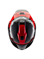 Kask Alpinestars Supertech R10 Element, widok z góry, czarny karbon z jaskrawoczerwoną i białą błyszczącą grafiką, aerodynamiczny kask wyścigowy z dużym białym logo i widocznym splotem włókna węglowego
