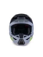 Kask Alpinestars S-M3 Radium, pełny kask motocrossowy, matowa zieleń i czerń z logotypami w kolorze żółtym fluo, widok z przodu eksponujący otwory wentylacyjne na brodzie i czole oraz duży otwór na gogle, profesjonalny sprzęt ochronny off-road.