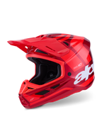 Kask Alpinestars S-M7 Core, kask motocrossowy, błyszcząca czerwień, wielotonowe czerwone grafiki z dużym białym brandingiem, aerodynamiczna skorupa kompozytowa z wieloma otworami wentylacyjnymi i regulowanym daszkiem, profesjonalny sprzęt do wyścigów off-road
