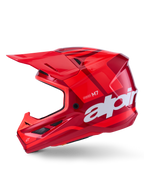 Kask Alpinestars S-M7 Core, czerwony błyszczący z geometrycznymi akcentami, kask motocrossowy, widok z profilu, aerodynamiczna skorupa z otworami wentylacyjnymi i białym logo, wysokiej klasy wyczynowy sprzęt off-road