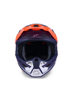 Kask Alpinestars S-M7 Core, kask motocrossowy, pomarańczowy i niebieski mat, widok z przodu z białymi akcentami na osłonie szczęki, z brandingiem „One Goal – One Vision”, aerodynamiczna skorupa do wyścigów off-road