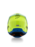 Alpinestars S-M3 Youth Radium Helmet ECE 22.06, kask motocrossowy, żółty neonowy i niebieski, widok z tyłu z czarnym logo Alpinestars i naklejką certyfikacyjną ECE, aerodynamiczna konstrukcja skorupy do wyścigów terenowych