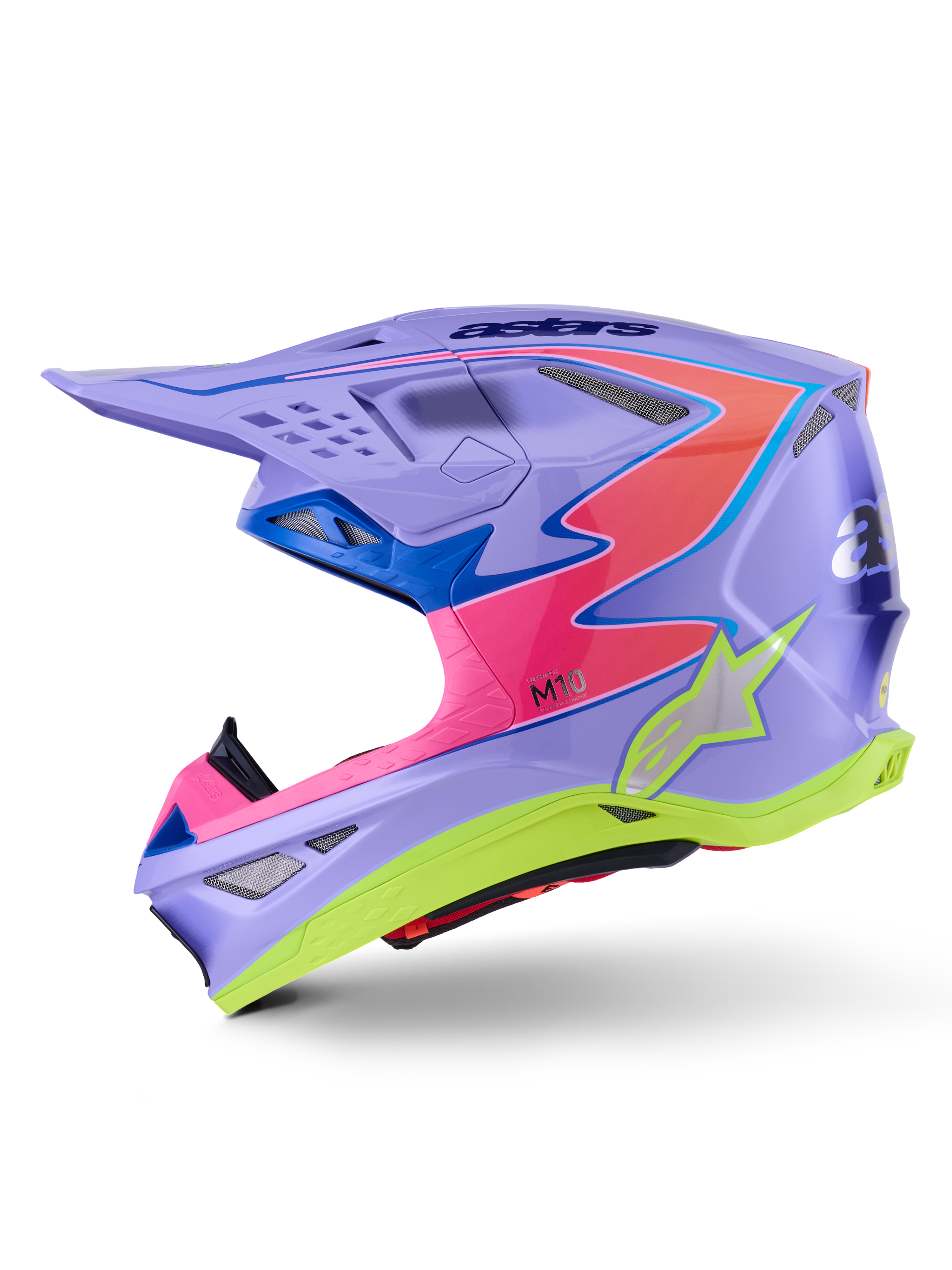 Kask Alpinestars Supertech M10 Jett Lawrence R01, kask motocrossowy, fioletowy z różowymi i neonowymi żółtymi akcentami, widok z boku przedstawiający aerodynamiczną skorupę z włókna węglowego, srebrne logo gwiazdy, liczne otwory wentylacyjne i wyrazisty design graficzny do profesjonalnych wyścigów motocrossowych.