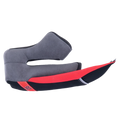 Alpinestars Supertech R10 Regular Cheek Pad, prawa wkładka policzkowa do kasku motocyklowego, szara miękka wyściółka z czarnymi i czerwonymi akcentami, czerwony uchwyt systemu awaryjnego wypinania ERS