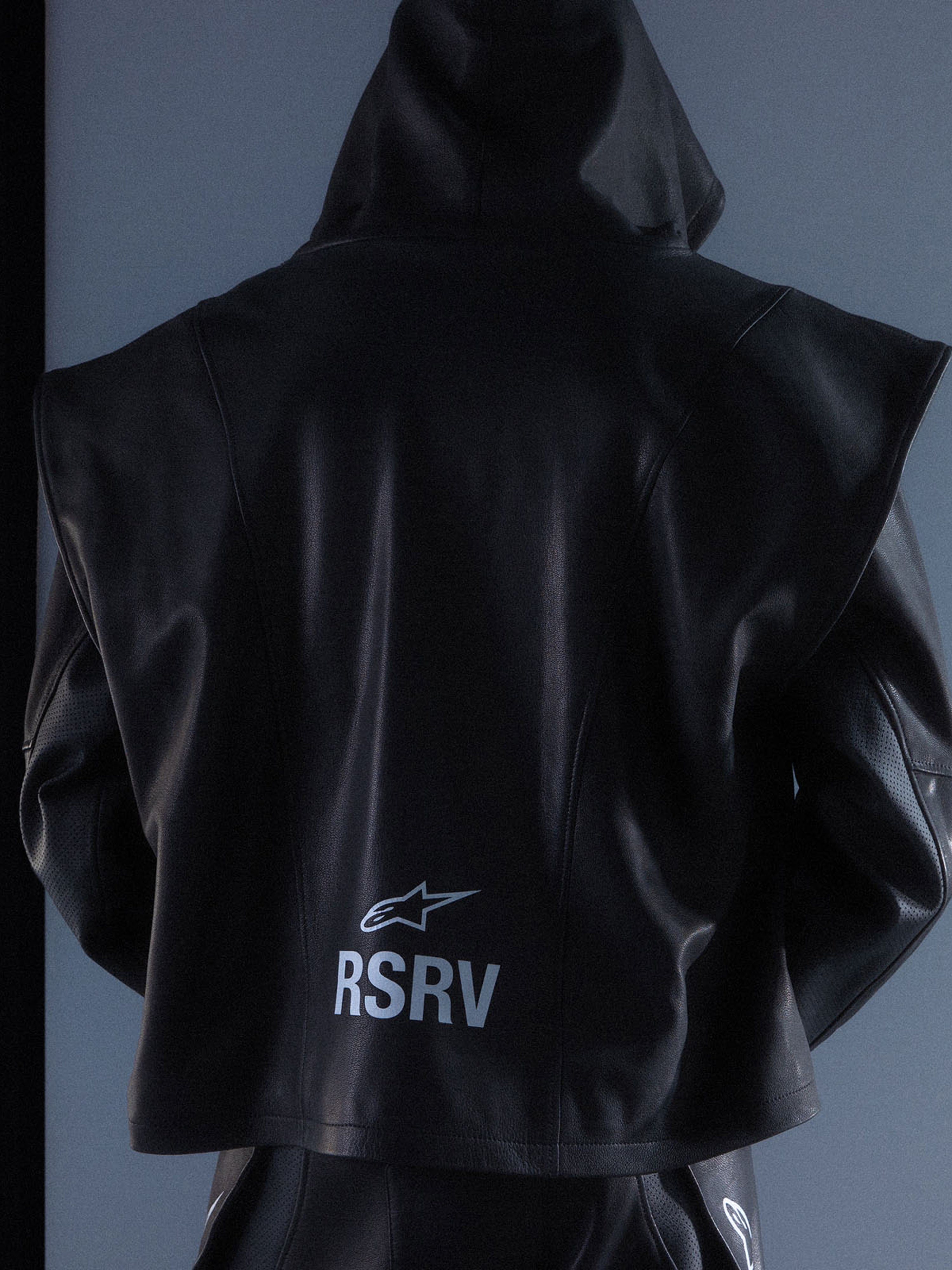 Bluza Z Kapturem RSRV Axis Skórzana