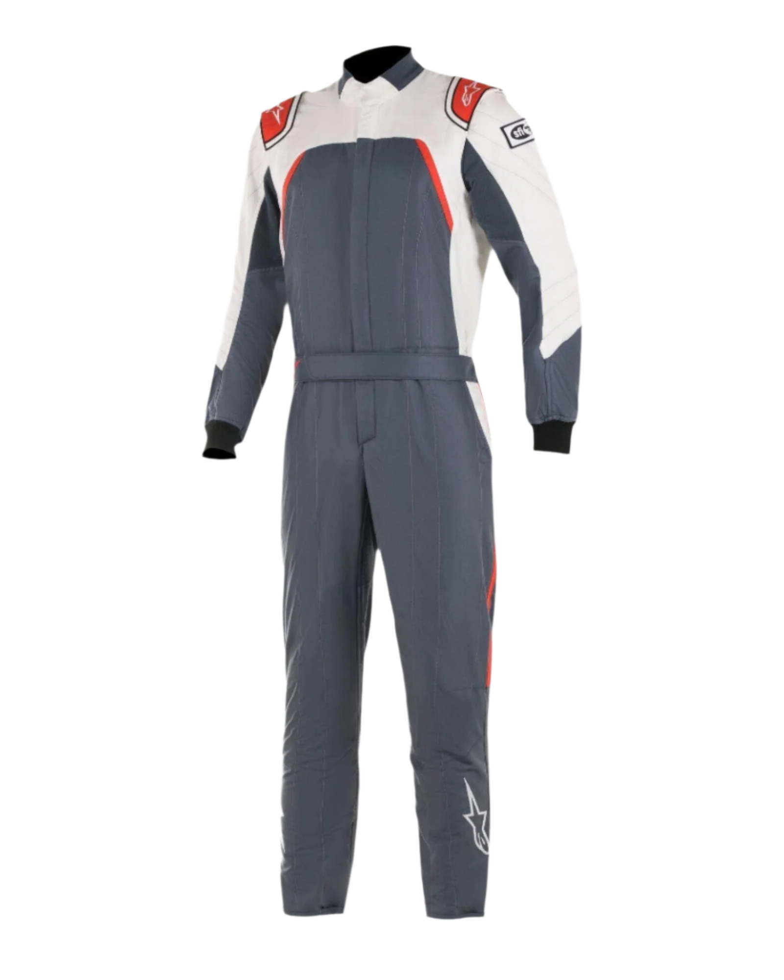 Alpinestars GP Pro Comp Bootcut Suit FIA, kombinezon samochodowy, biały, czerwony i asfaltowy, jednoczęściowy kombinezon motorsportowy z białą górną częścią klatki piersiowej i rękawami, czerwone akcenty na ramionach, ciemnoszary korpus i nogawki o kroju bootcut