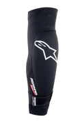 Alpinestars Aria Knee Protector, czarno-biały, oddychający rękaw z siatki z dużym białym logo Astars, napisem „ASTARS RIGHT” i regulowanym dolnym paskiem, lekka ochrona do jazdy na rowerze górskim i kolarstwa
