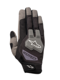 Alpinestars Engine Gloves, rękawice mechanika, czarno-szare, oddychająca konstrukcja z siateczki, szary ochraniacz kostek TPR z białym logo gwiazdy, regulowany pasek na nadgarstku z logo, wytrzymała wielomateriałowa konstrukcja do prac warsztatowych i serwisowych